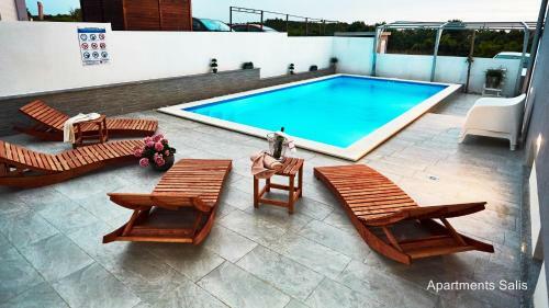Salis Apartments