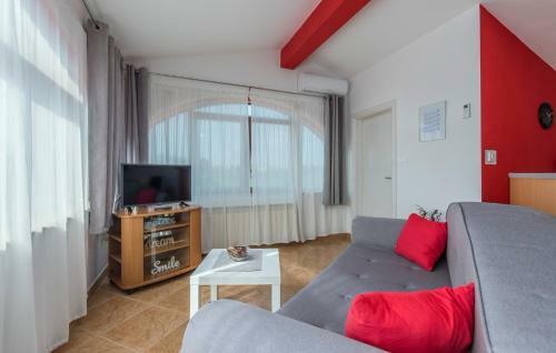 Hostal Sea View Apartments With Private Pool
