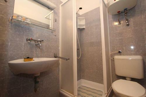 Hostal Apartments Anita