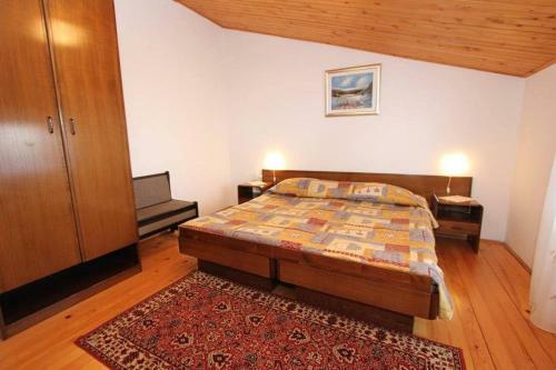 Hostal Apartments Anita