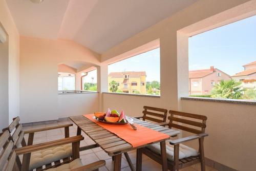 Hostal Villa Hope - Apartments With Shared Pool