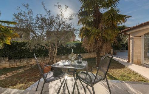 Hostal Villa Hope - Apartments With Shared Pool