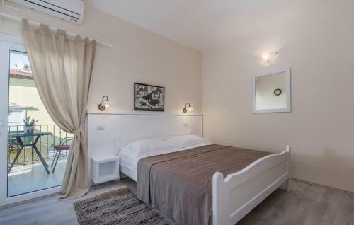 Hostal Villa Hope - Apartments With Shared Pool
