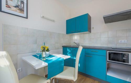 Hostal Villa Hope - Apartments With Shared Pool