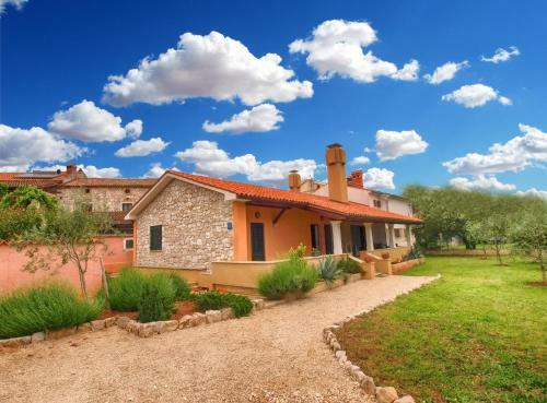 House Franko 1330