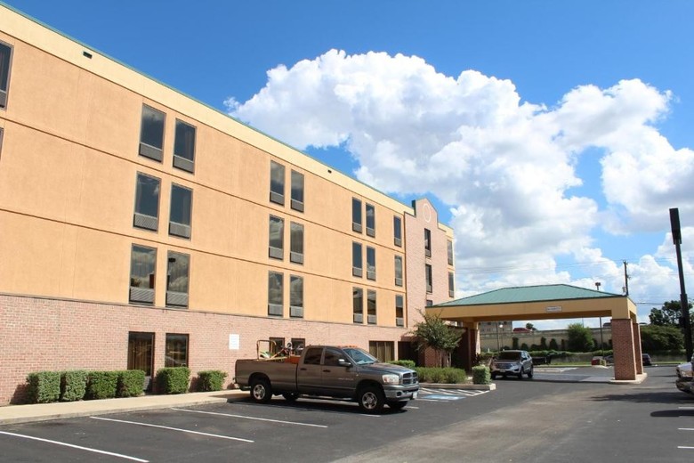 Hotel Comfort Inn Fiesta At Six Flags