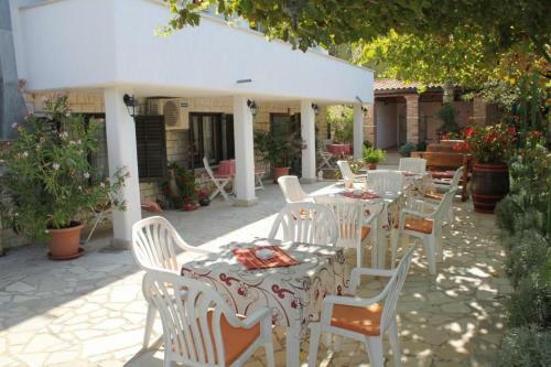 Hostal Triple Room Porec 6917e