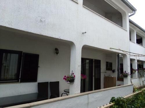 Filipo Apartments