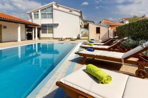 Villa Irena With Private Pool In Porec