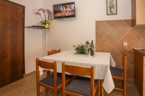 Hostal Apartments Garbina