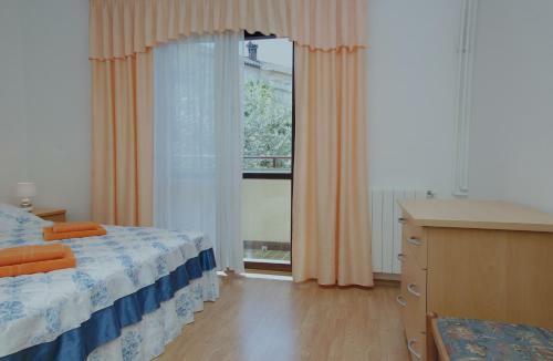 Charming Couple Apartment