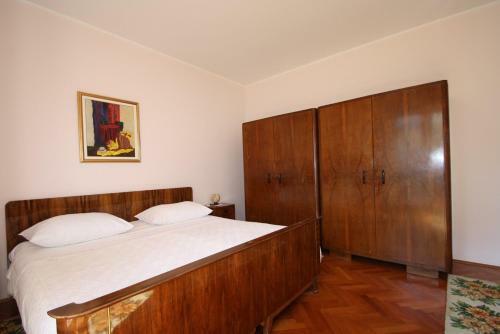 Apartamentos Labinac Ines, Only 300 M From Beach