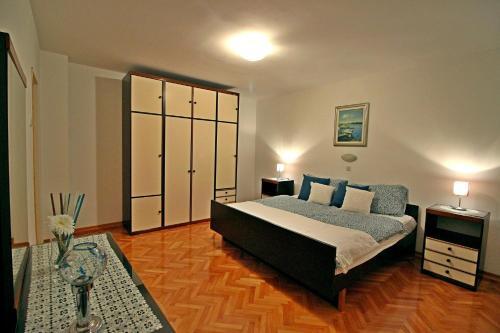 Apartment In Porec/istrien 34407