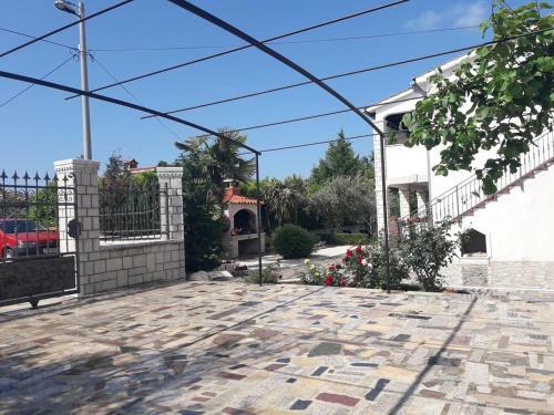 Apartment Zbandaj 14154b