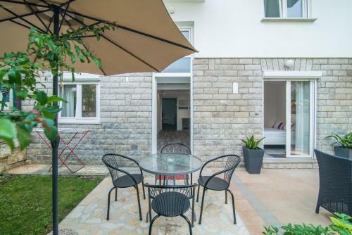 Hostal Apartment Complex Kampic