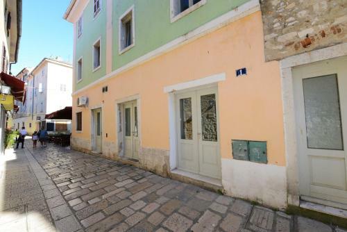 Apartment Claudeta With Sea View