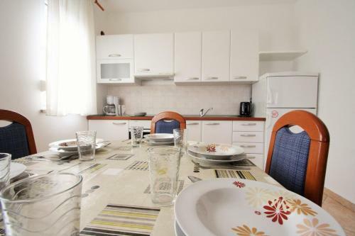 Apartment Bilic With Balcony