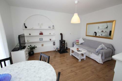Apartments Ernesta