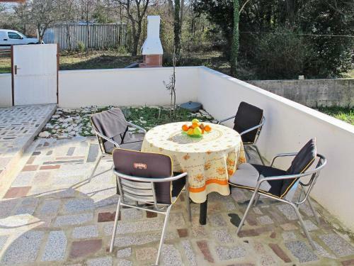 Apartment Josipa (prc217)