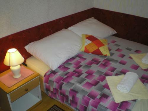 Hostal Pansion Adria Haus