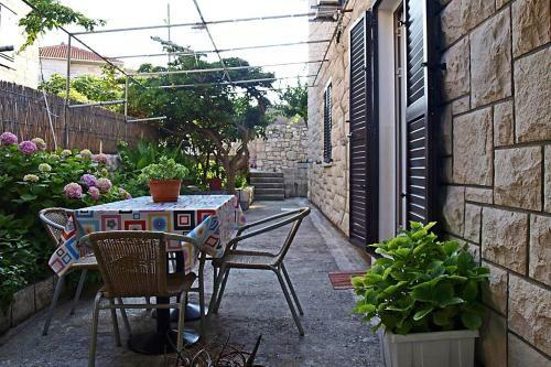 Apartments By The Sea Postira (brac) - 9241