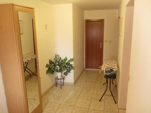 One Bedroom Apartment Jadran