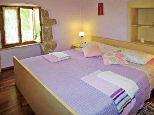 Holiday Home Haus Mariva (ipc132)