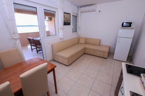 Apartments Miroslav