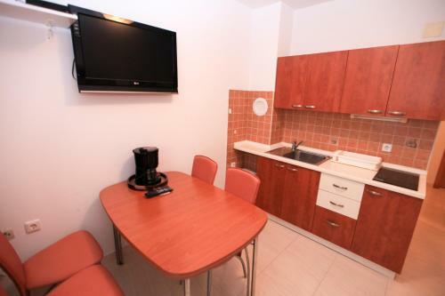 Apartments Miroslav