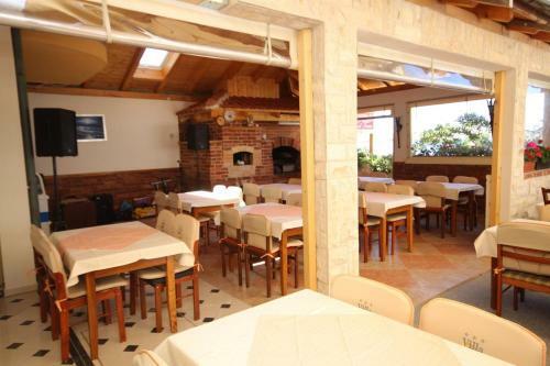 Apartamentos Studio Povljana 3316a
