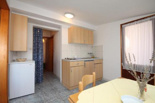 Apartments With A Parking Space Povljana (Pag) - 6315
