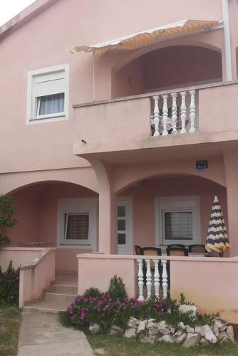 Apartment Povljana 11516a