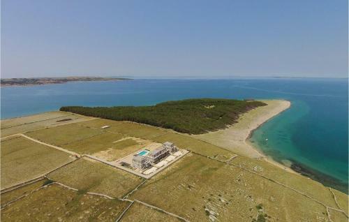 Apartment Povljana With Sea View I