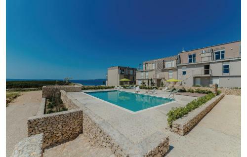 Apartment Povljana With Sea View I