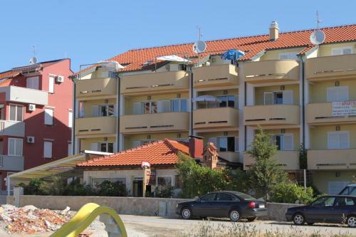 Apartment Povljana 3316c