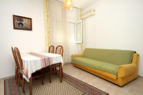 Apartment Preko 3489b