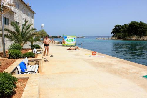 Hostal Twin Room Preko 8180b