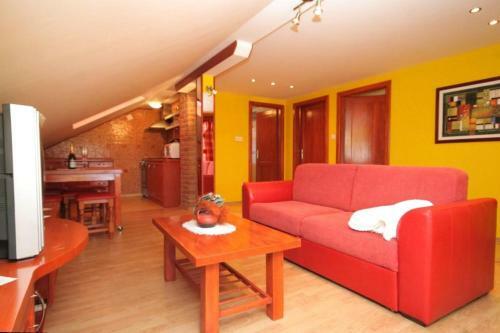Apartments With A Parking Space Preko (Ugljan) - 8428