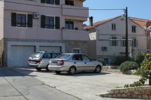 Apartments With A Parking Space Preko (ugljan) - 8434
