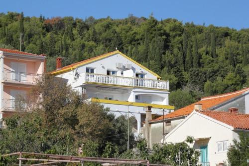 Apartment Preko 8417b