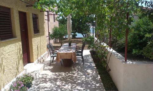 Apartment Preko 14692b