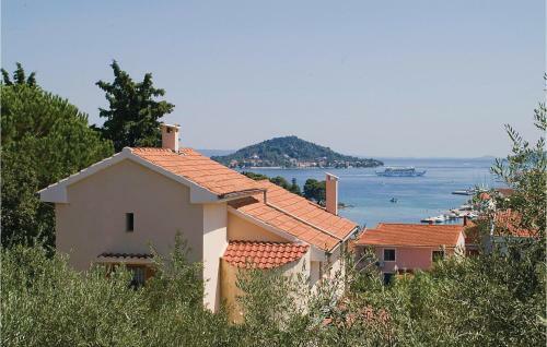 Holiday Home Klarinska Br. IV