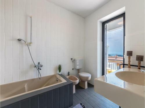Three-bedroom Holiday Home In Premantura