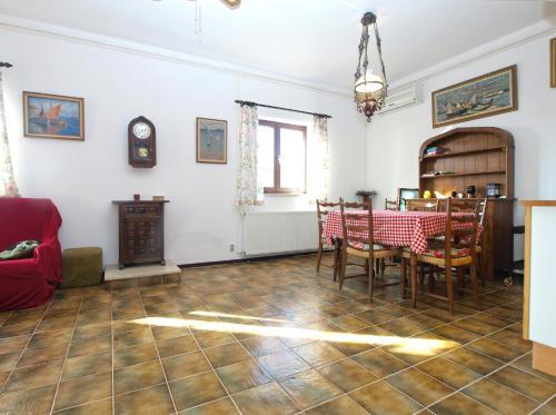 Apartment Ana 1786
