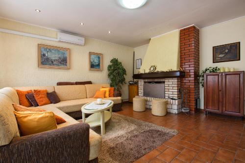 Holiday Villa Anna