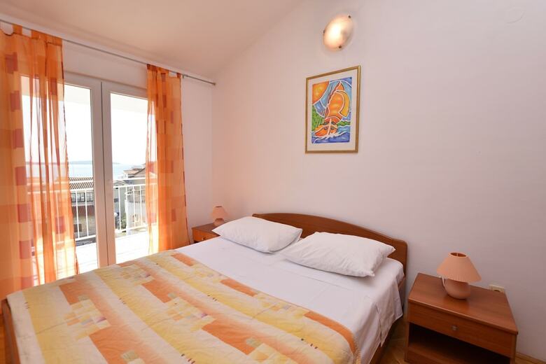Apartments Ljubo