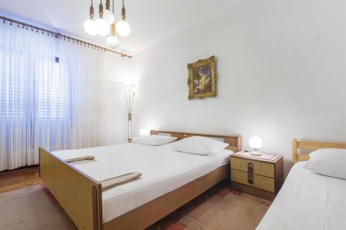 Apartments Ivo