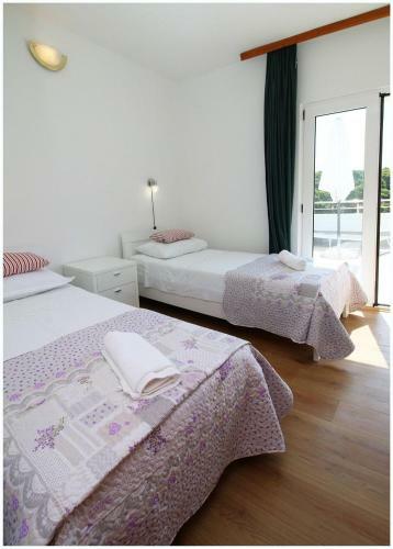 Apartments Elvi
