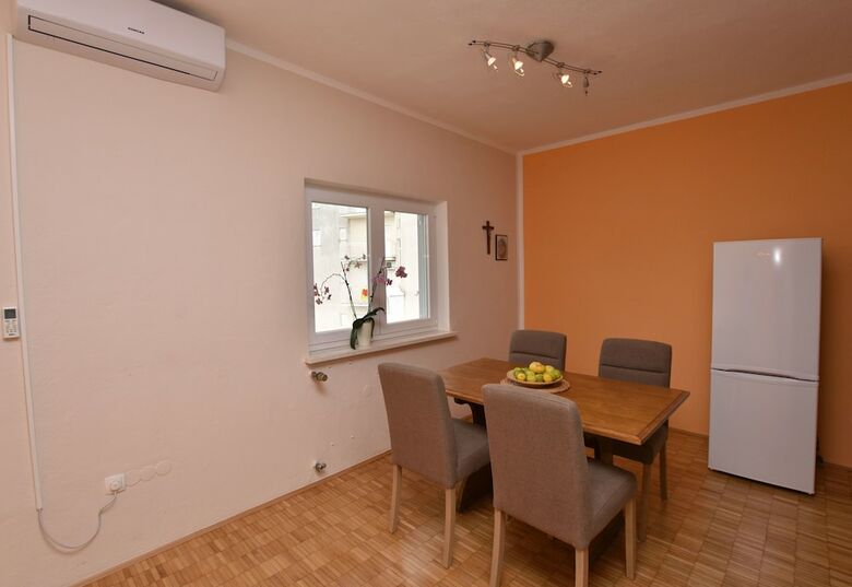 Apartments Jelka