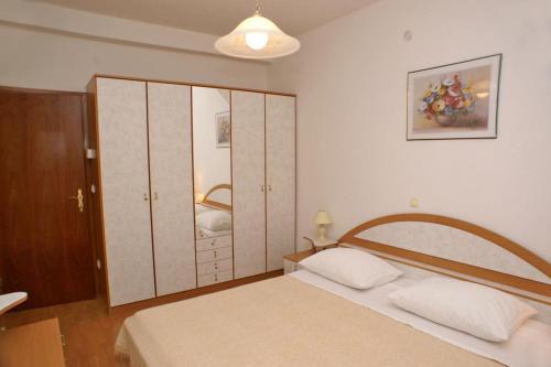 Apartment Primosten 4177c